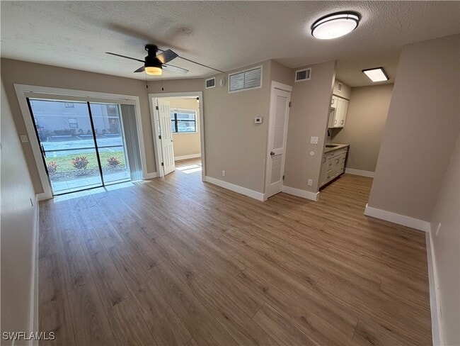 Building Photo - 5315 Summerlin Rd Unit 1505