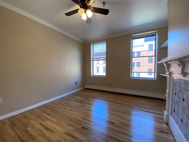 Photo - 218 Willow Ave Unidad 3L