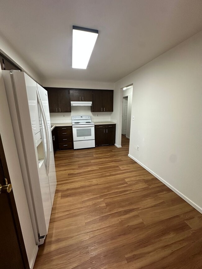 Photo - Gorgeous 3 Bedroom 2 Bathroom House!!!! #1101