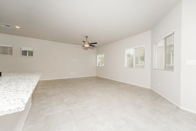Photo - 7453 Garnet Moon St