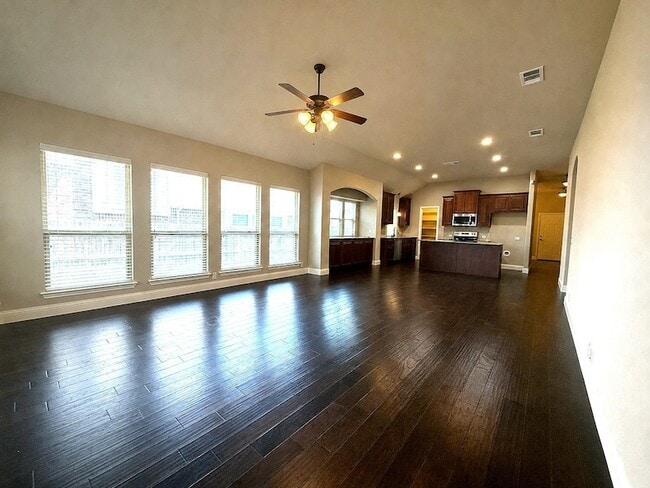 Photo - 1109 Abbey Ln