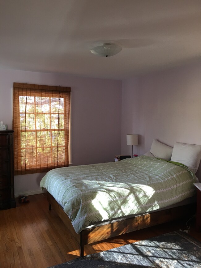 Photo - 605 Midvale Ave Unit 611