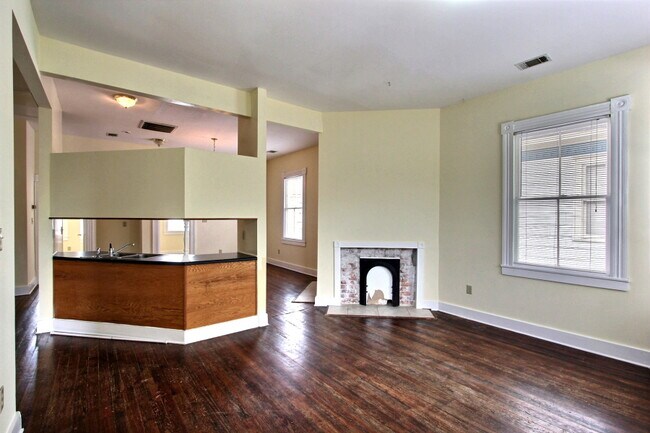 Photo - 210 E 33rd St Unit 210B E 33rd