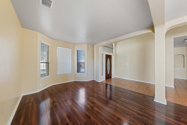 Photo - 3338 Bending Creek