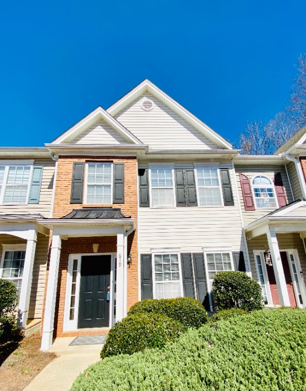 Photo - 619 Kenridge Way Townhome