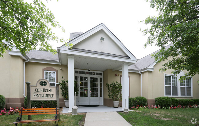 Clubhouse - Pinewood Estates A Vibrant 55 + Community Rental