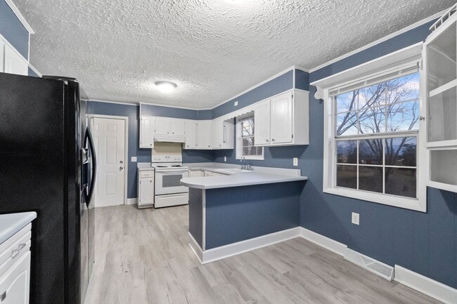 Photo - 1002 Kiser Blvd