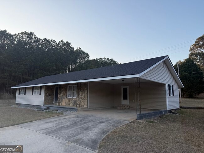 Photo - 341 Sanders-Davis Rd