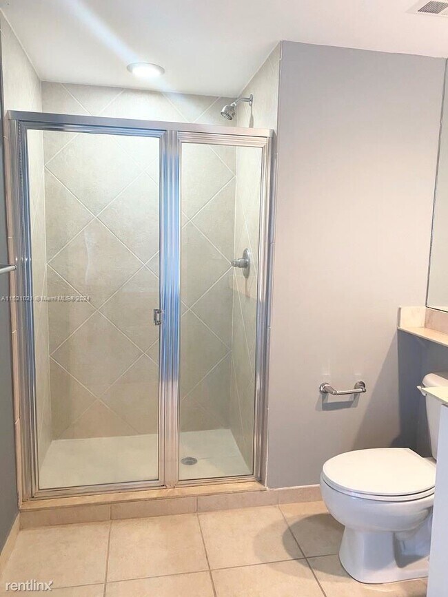 Photo - 2 br, 2 bath Condo - 335 S Biscayne Blvd A... Unit Apt 4200