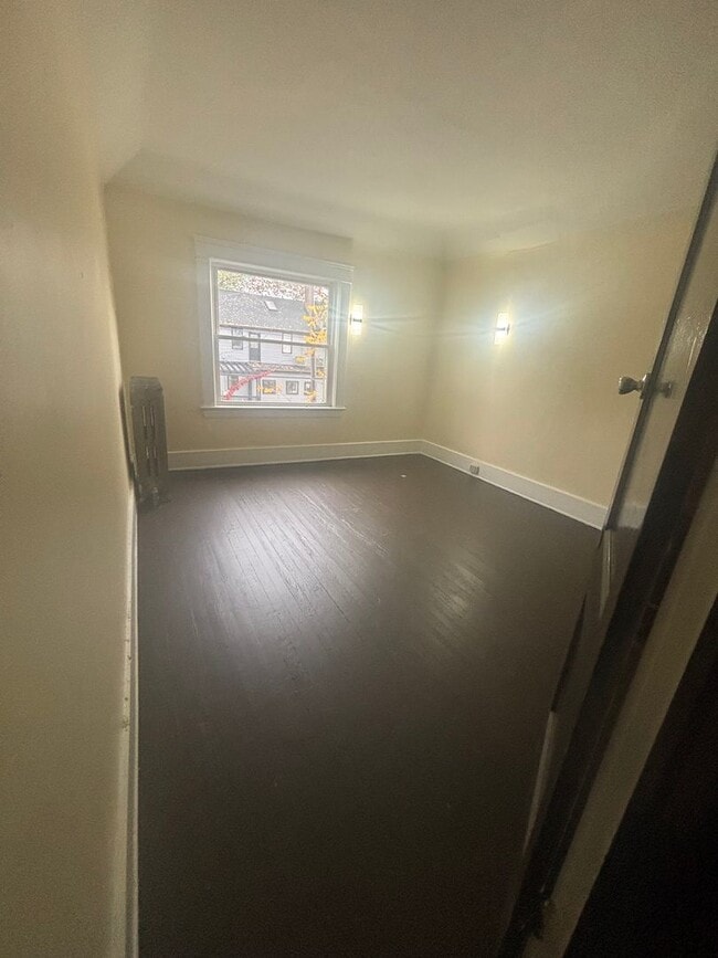 Photo - 4bd Single Section 8