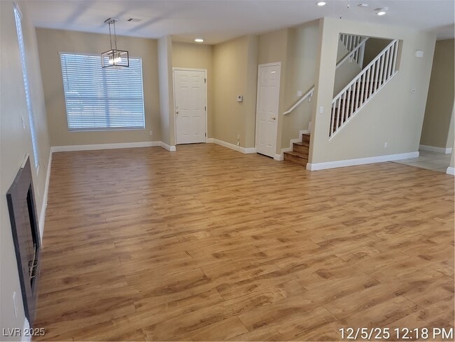 Photo - 5921 Royal Castle Ln