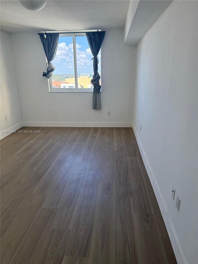 Photo - 18800 NE 29th Ave Unit 1027