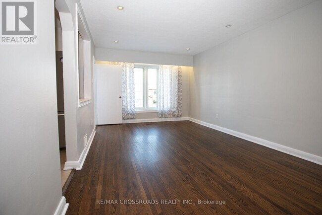 Photo - 17 Strode Dr