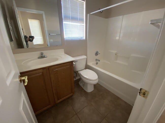 Photo - 1793 N McDonald St
