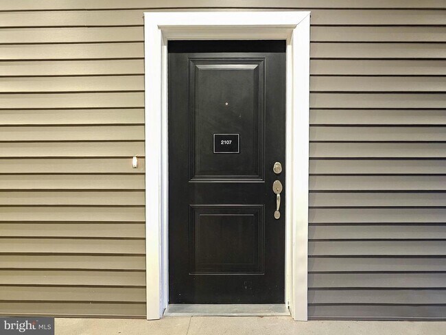 Photo - 2107 Prince Hall Dr