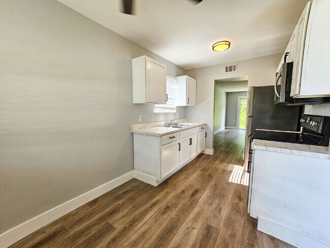 Photo - Downstairs unit coming soon! Unit B