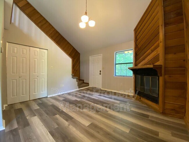Photo - 3612 Glendon Dr Unit A