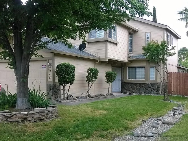 Building Photo - 4943 Wind Creek Dr Rental