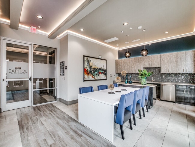 Photo - Capitol at Stonebriar