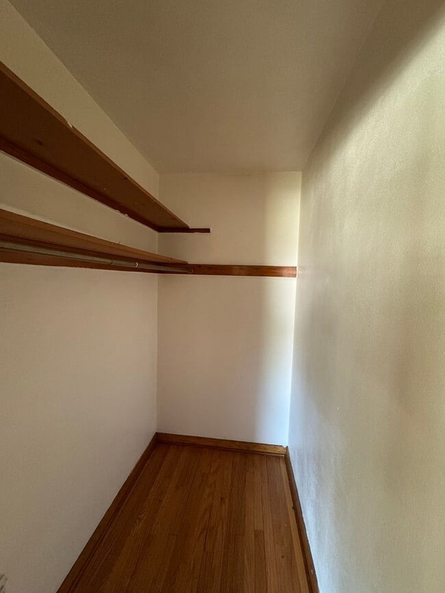 Photo - 2323 Douglas St Unit Apartment 1