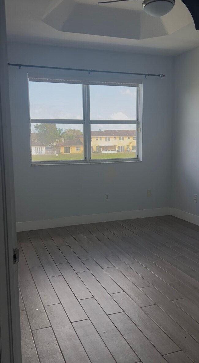 Photo - 1017 NE 42nd Ave