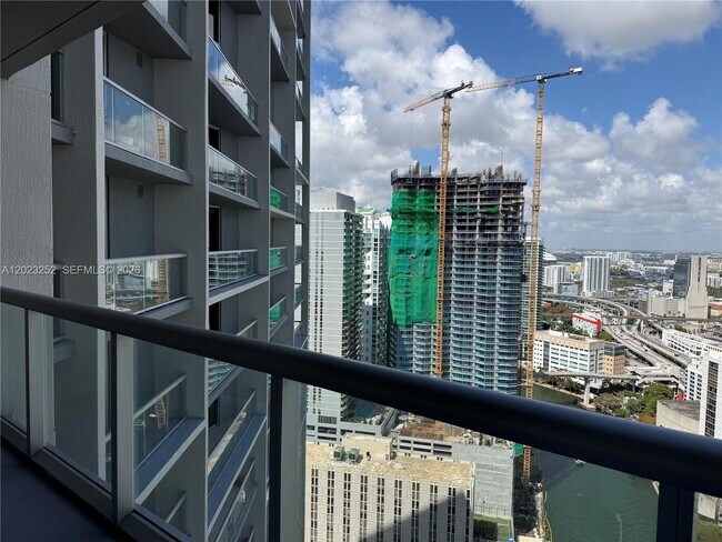 Photo - 465 Brickell Ave Unit 3906
