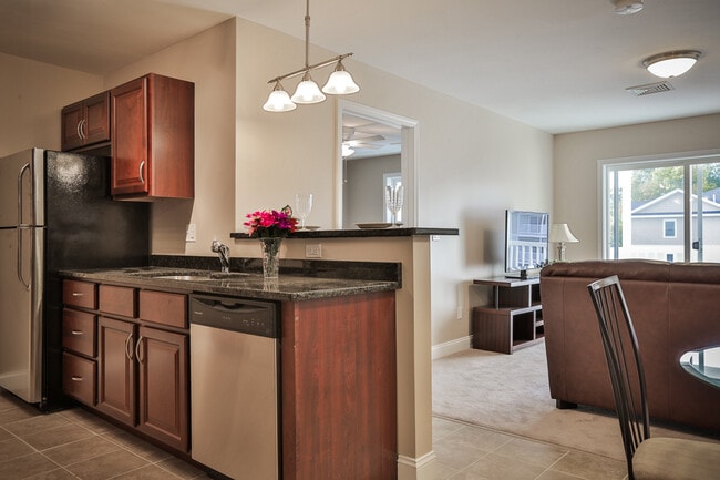 Photo - Longview Place Apartments - Two Bedroom Tw...