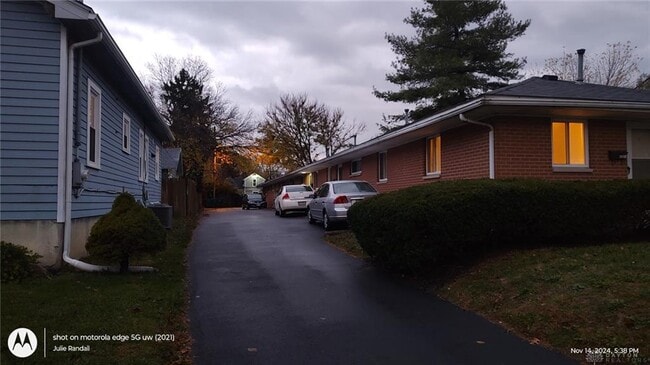 Photo - 722 Morse Ave Unit F