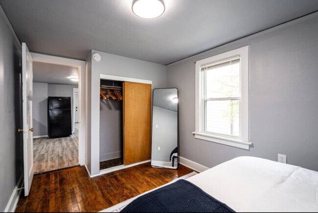 Photo - 1529 N Jefferson St