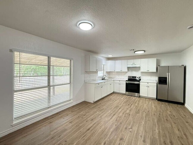 Photo - 5214 Charolais Dr