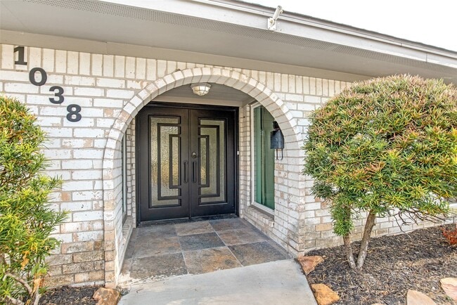 Building Photo - 1038 Cottage Oak Ln