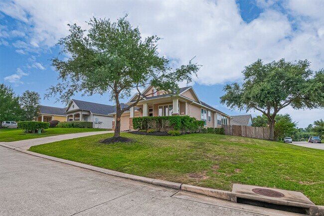 Photo - 2500 Amy Lee