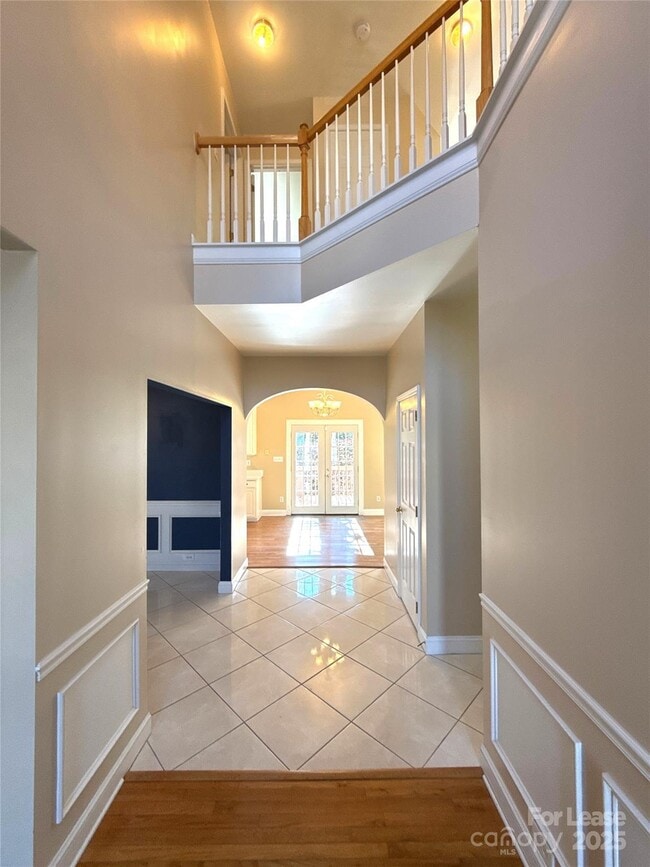 Photo - 1928 Dearmon Dr