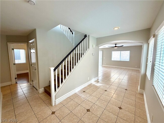 Photo - 299 Dogleg Dr