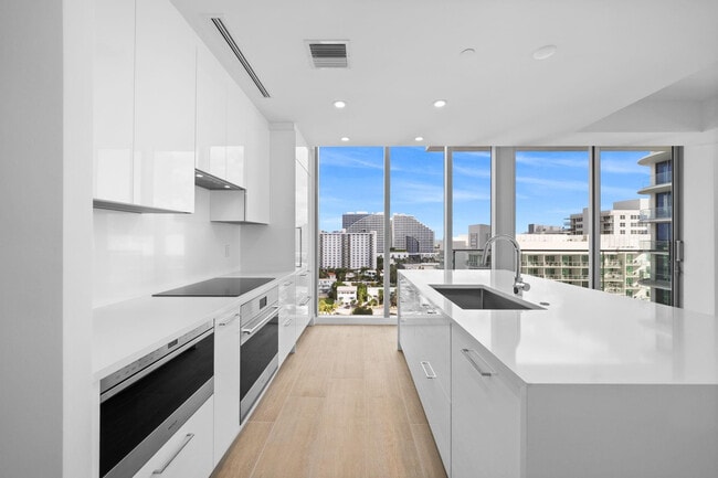 Photo - 153 N Seabreeze Blvd Unit 1005-S