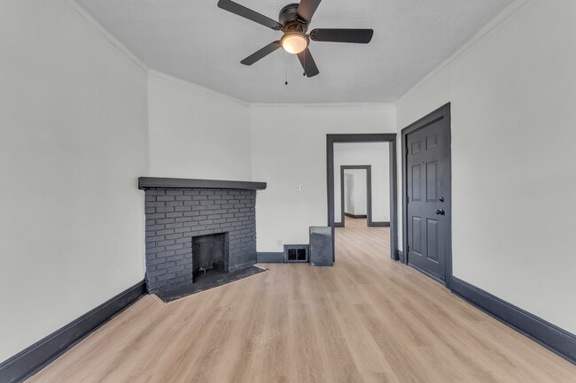 Photo - 3447 E 140th St Unit 1
