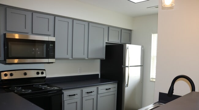 Updated Kitchen - Westcott Apartments