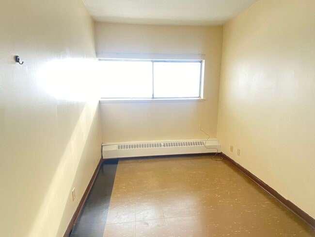 Photo - 401 Princess St Unit 1006
