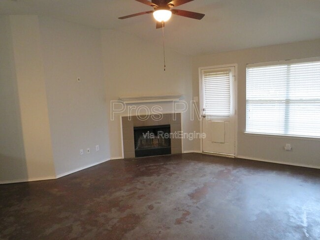 Photo - 3717 Beatriz Dr