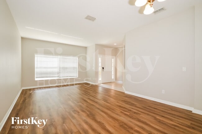 Photo - 1242 Longville Cir