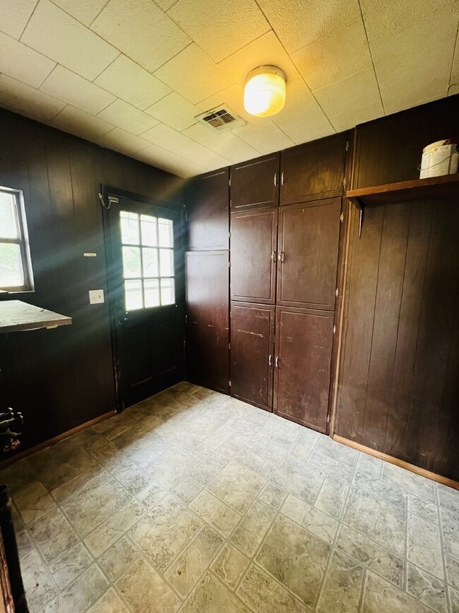 Photo - 109 N 2nd St