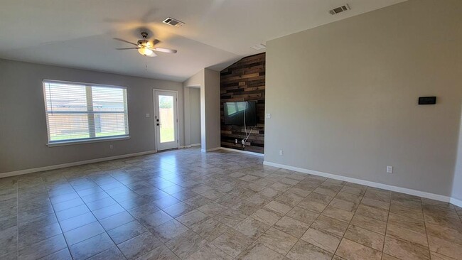 Photo - 149 Red Sun Dr