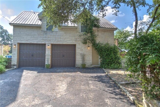 Building Photo - 2404 Thornton Rd Rental