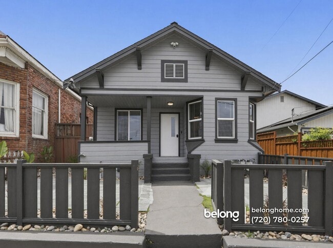 Building Photo - 3253 Willow Ln