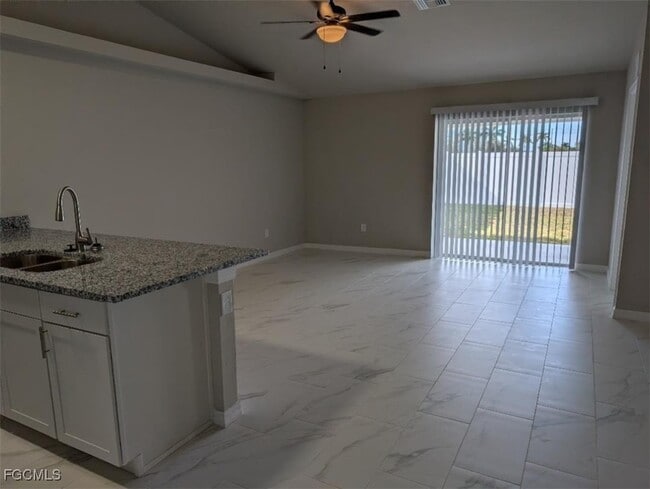 Photo - 1406 SE 1st Pl