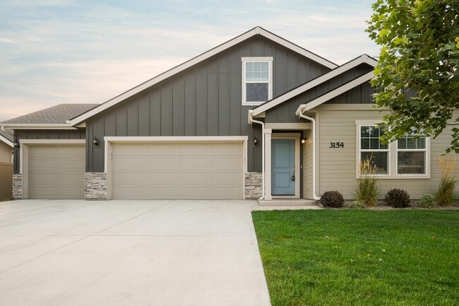 Building Photo - 3154 N Greengate Wy
