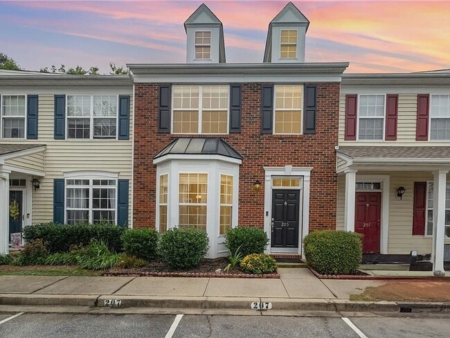Building Photo - Mauldin Home Available Now!