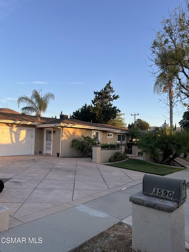 Photo - 3590 Evans Dr