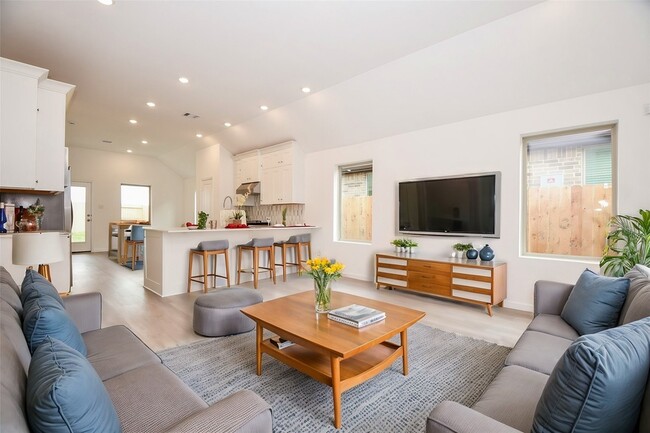 Photo - 13724 Lantana Breeze Dr