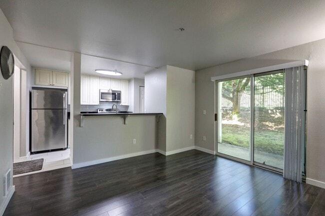 Photo - Ground Floor 1 Bedroom Featuring Newcastle Convenience